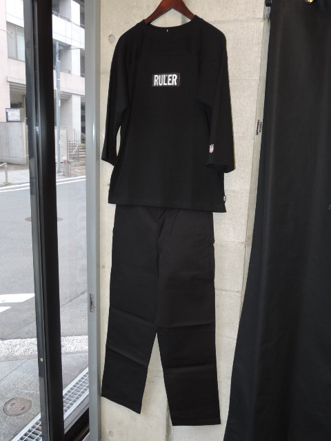 RULER SEVENTYFOUR BLACK.JPG